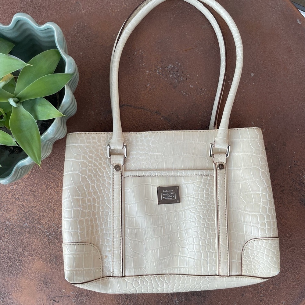 Liz claiborne purse